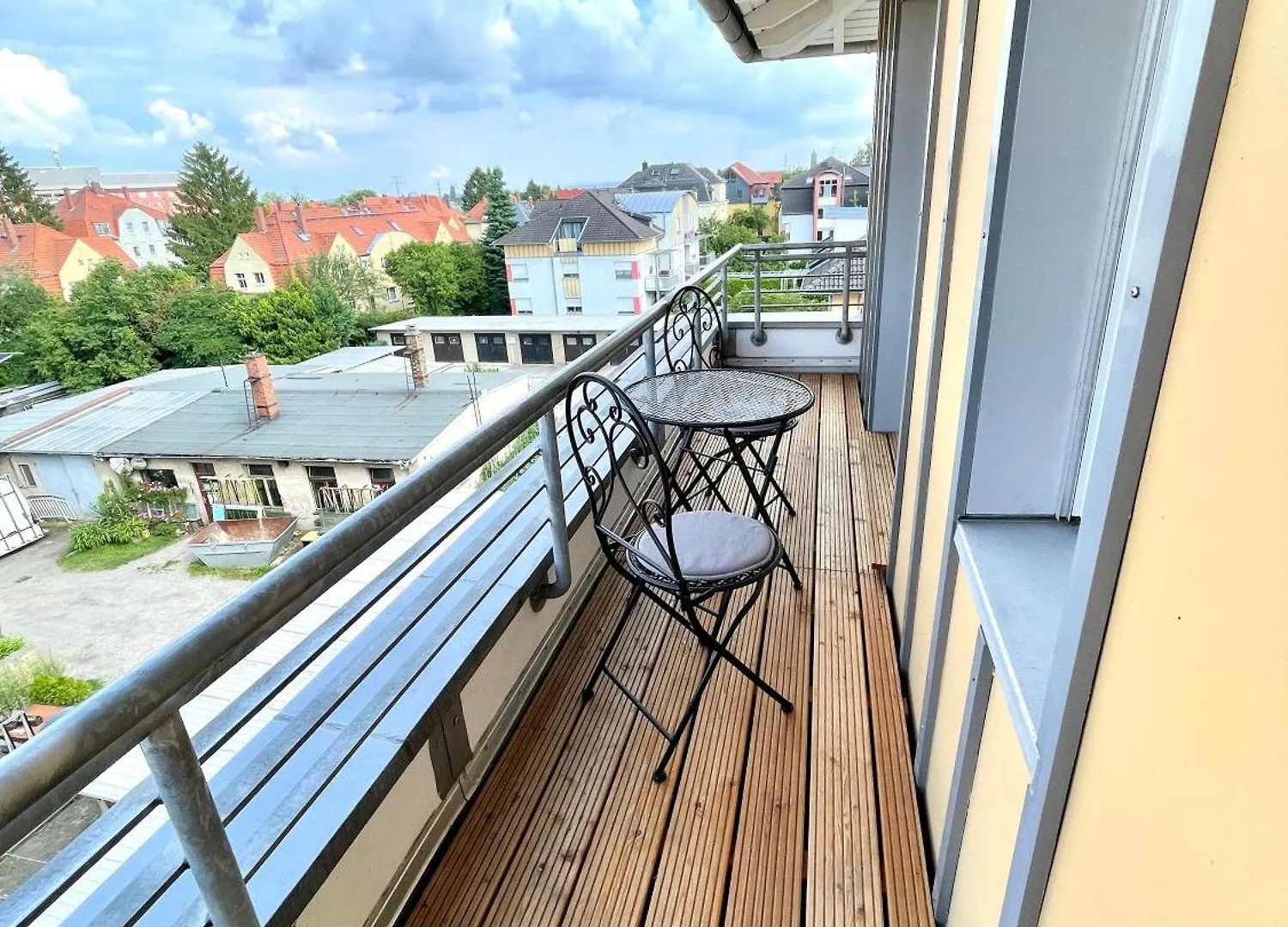 Wunderschoen-Wohnen-Im-Apartment-Rooftop 德累斯顿 公寓